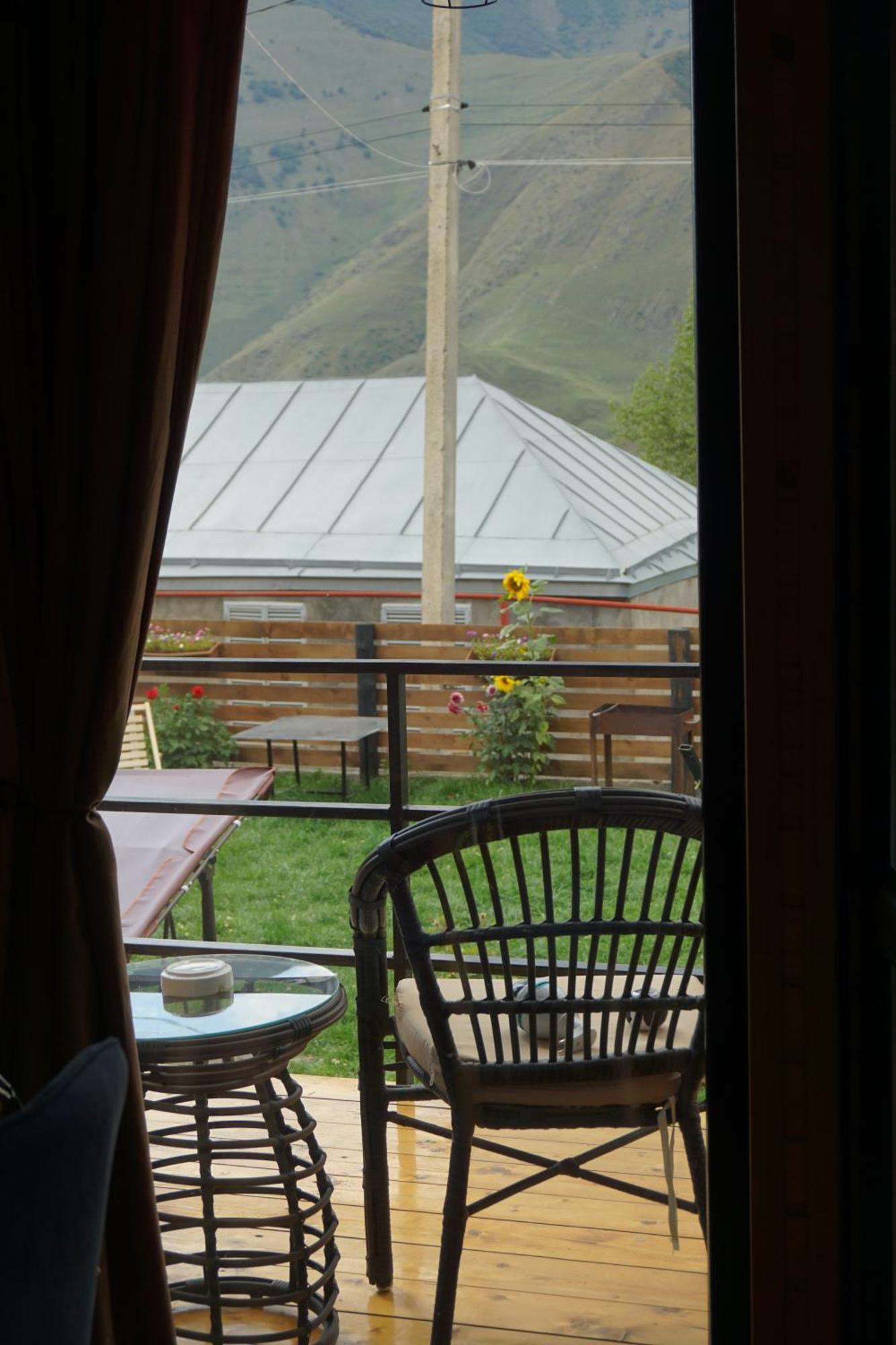 Cottage Caucasus Kazbegi Exterior photo